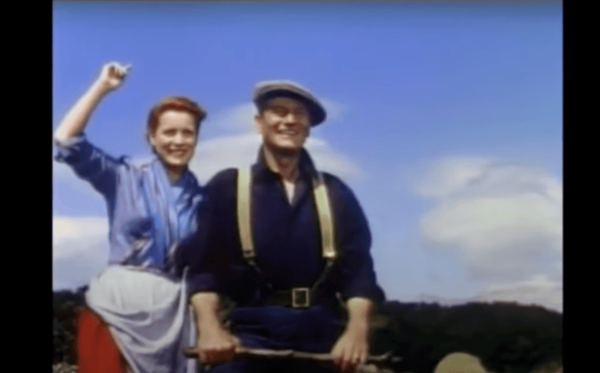 The Quiet Man, Hollywood movie starring Maureen O'Hara and John Wayne filmed in Ireland, County Mayo. Image Source: https://tinyurl.com/ycs36wzf